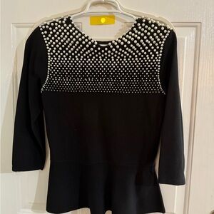 Per Se Black top with Pearl Accents